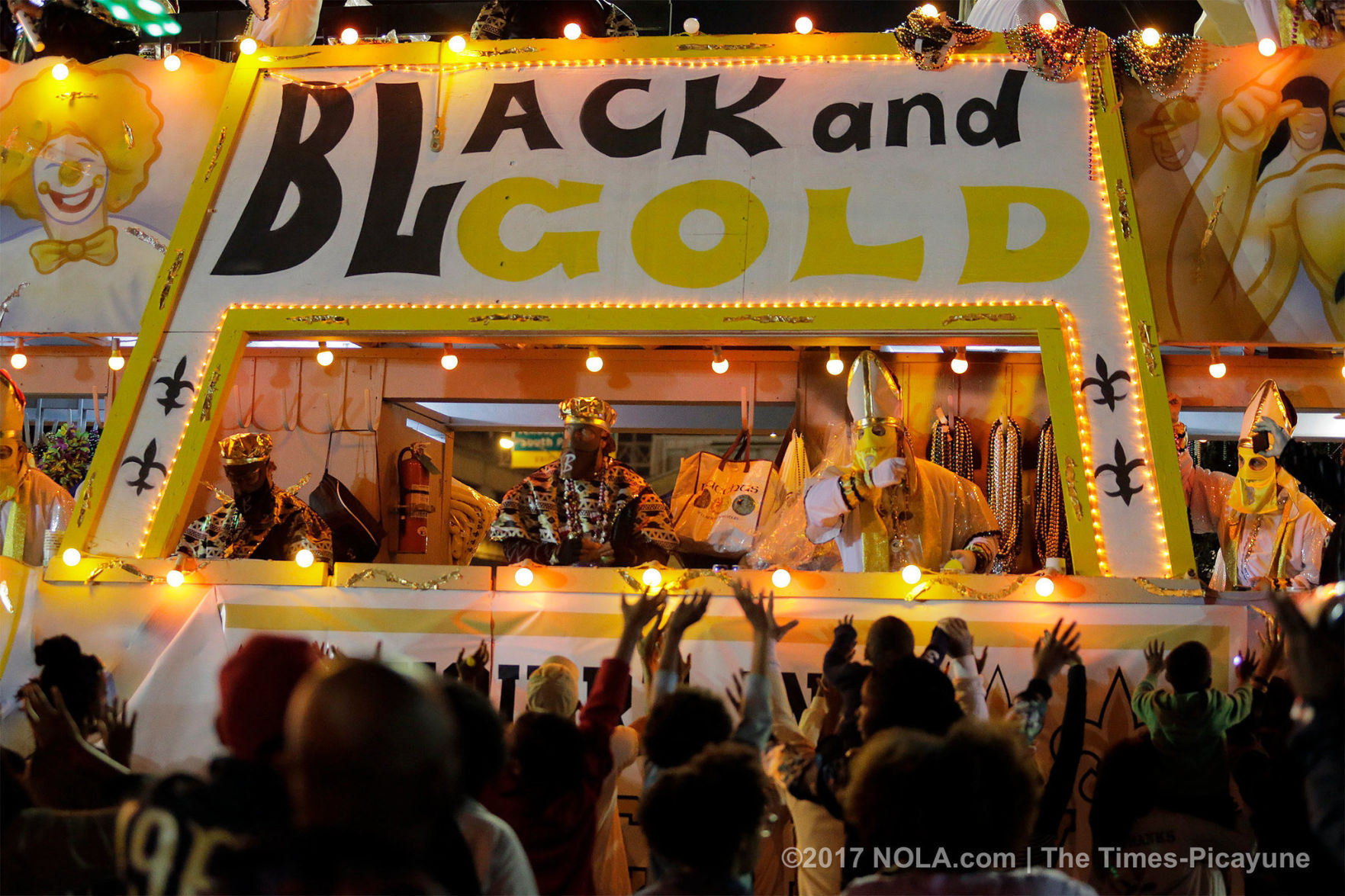 Krewe of Bacchus 2017 rolls in New Orleans: See Mardi Gras parade photos